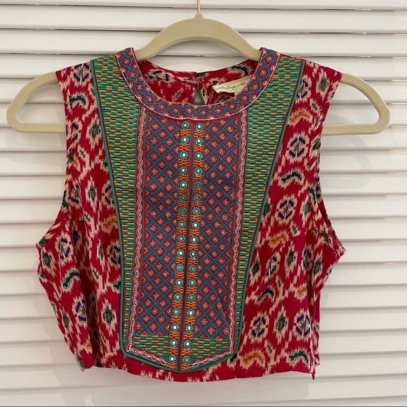 Urban Outfitters Tops - NWT Embroidered Front Sleeveless Crop Top
